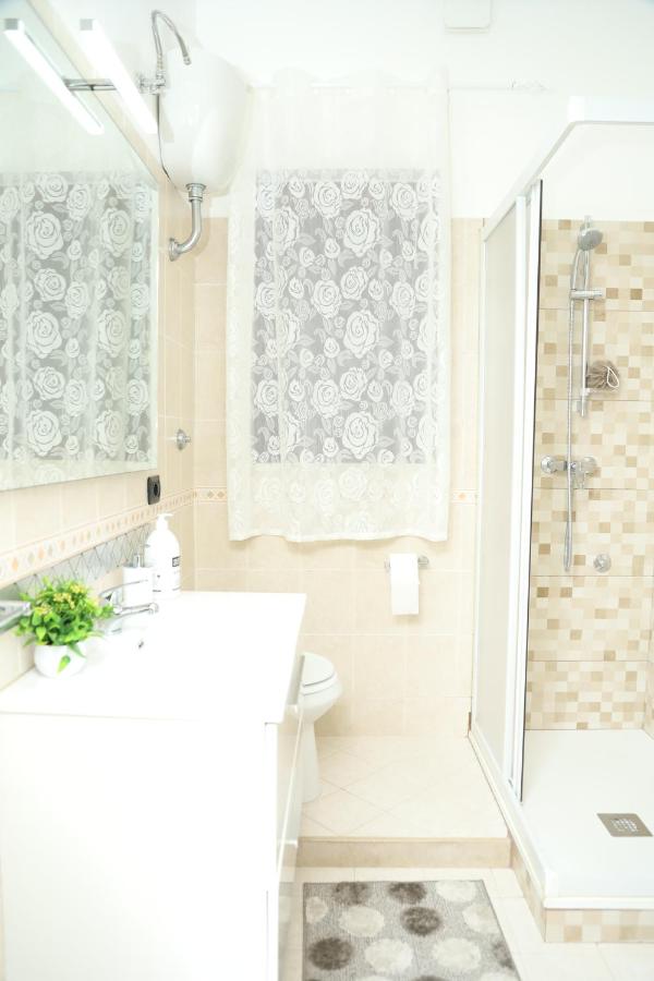 Bagno con doccia